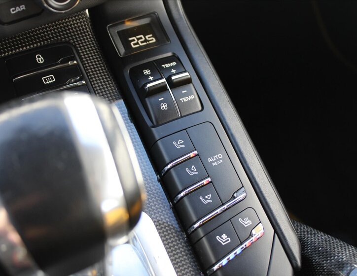 Porsche Cayenne SUV / Terénní 4,8 l 397 kw