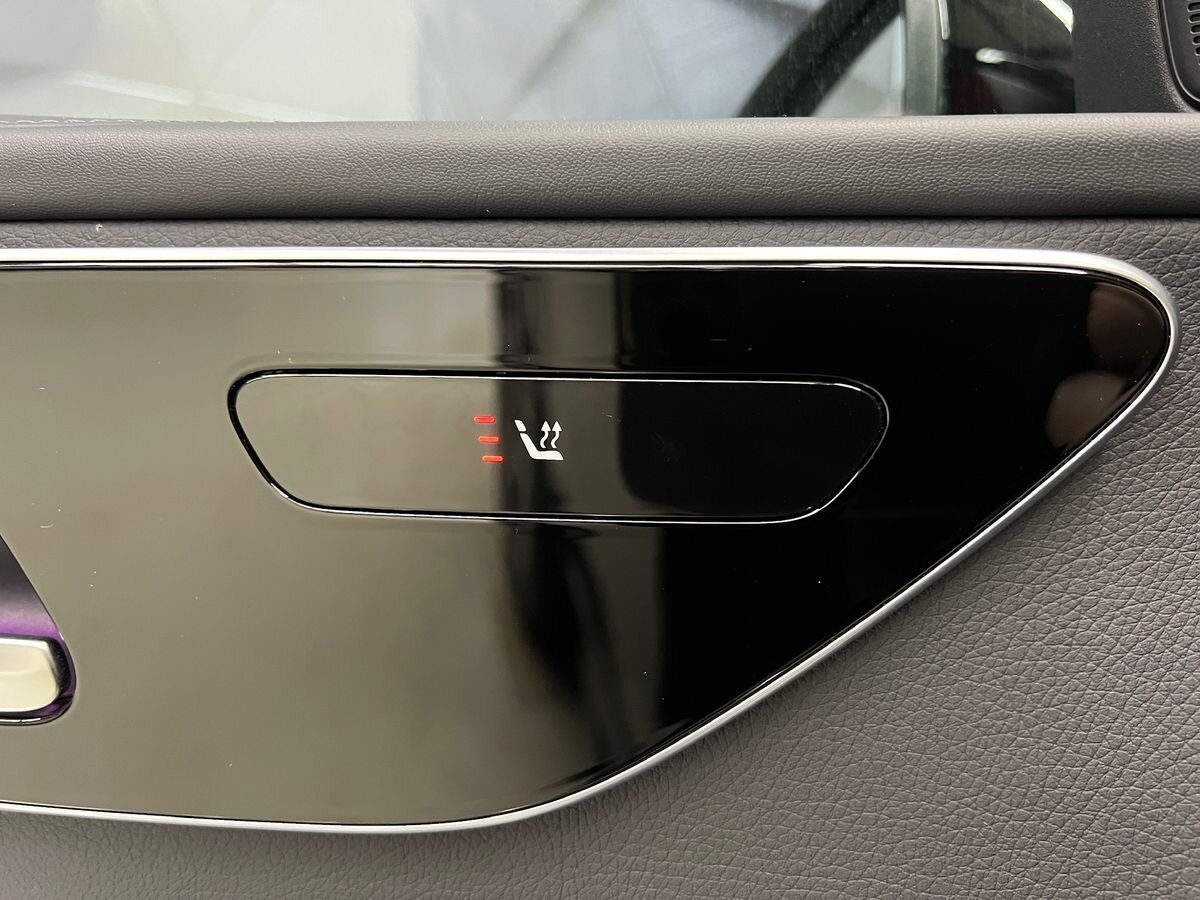 Mercedes-Benz Třídy C Sedan 2,0 l 190 kw