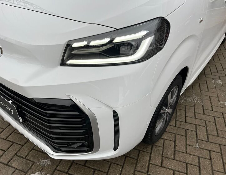 Toyota ProAce Verso VAN-Minibus 2,0 l 130 kw