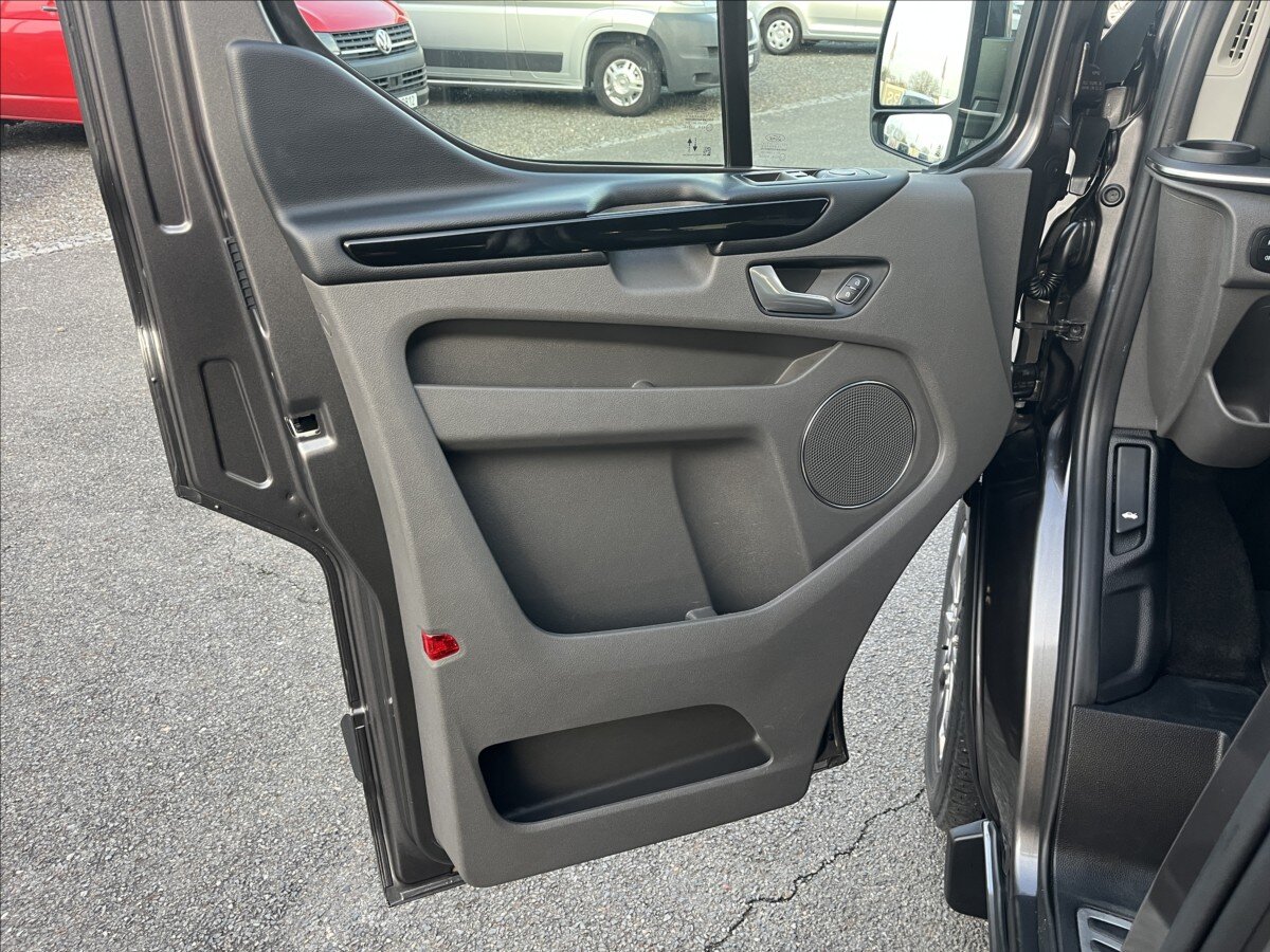 Ford Tourneo Custom Kombi 2,0 l 136 kw