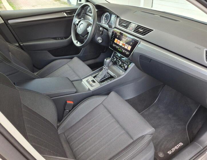 Škoda Superb 16