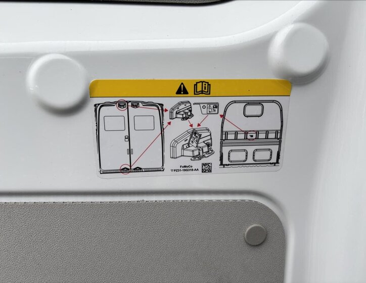 Ford Transit Custom 13