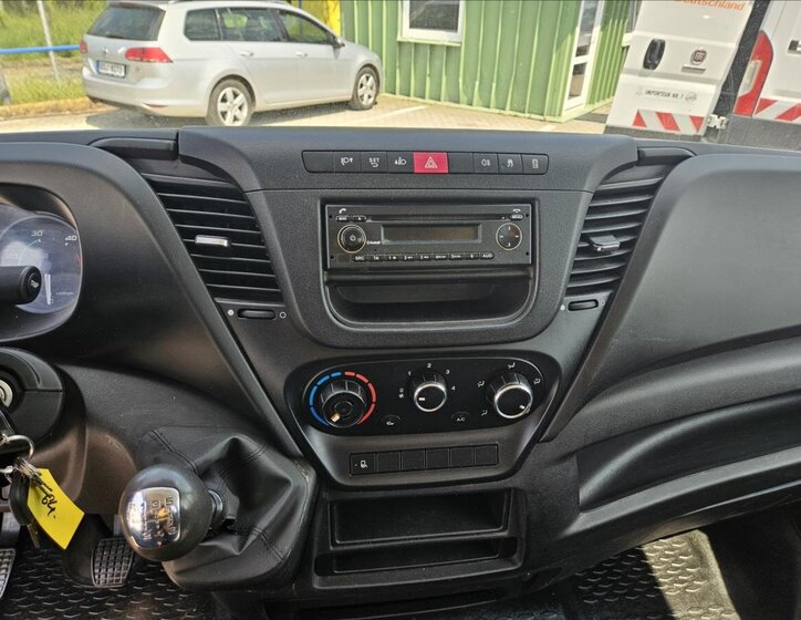 Iveco Daily Sklápěč 2,3 l 93 kw