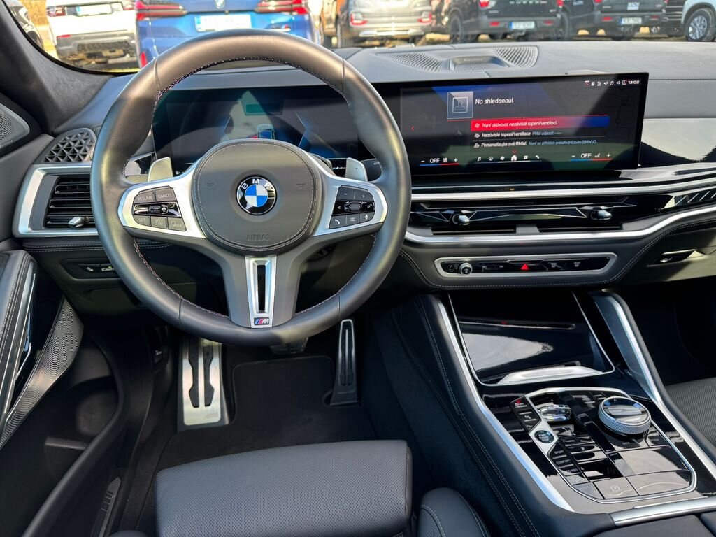 BMW X6 SUV / Terénní 4,4 l 390 kw