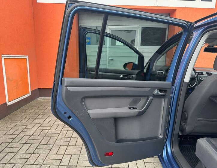 Volkswagen Touran MPV 1,2 l 77 kw