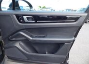 Porsche Cayenne SUV 2,9 l 324 kw