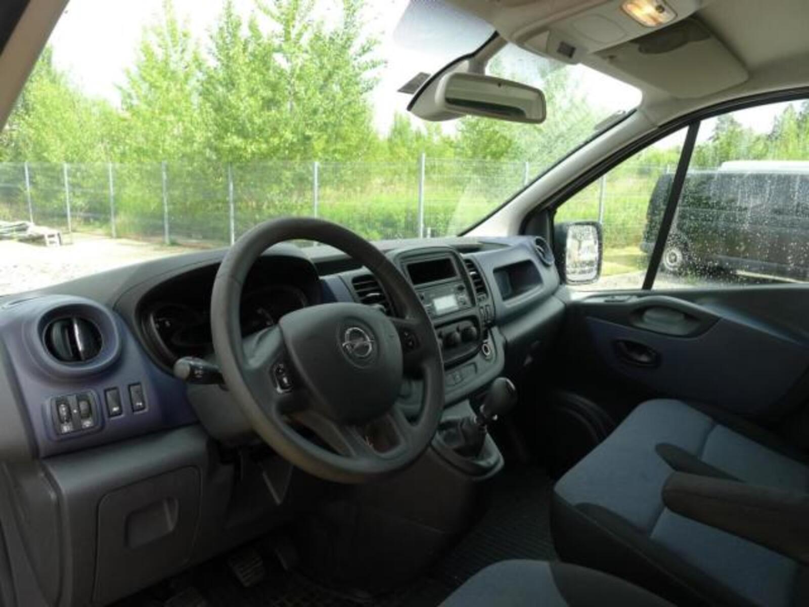 Renault Trafic 9