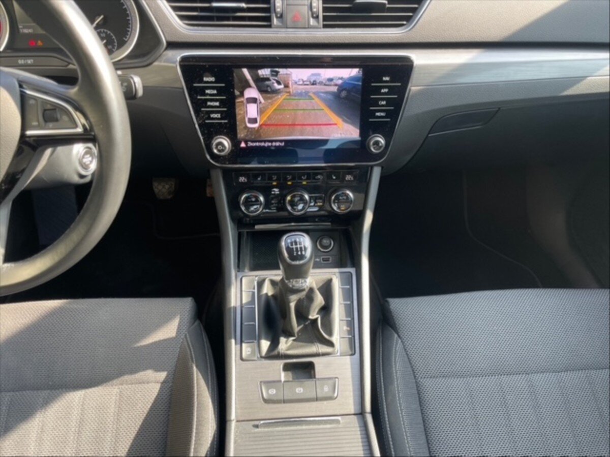 Škoda Superb Liftback 2,0 l 110 kw