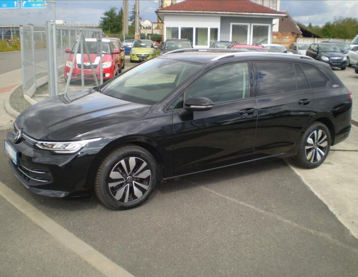 Volkswagen Golf Kombi 1,5 l 110 kw