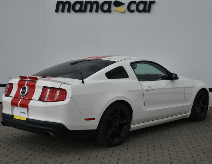 Ford Mustang Kupé 446,0 235 kw