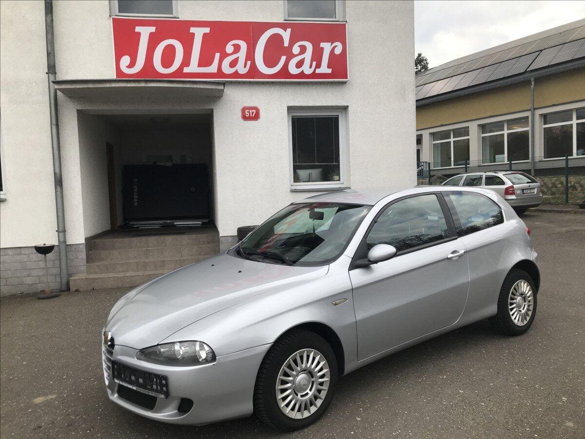 Alfa Romeo 147 Hatchback 77,0 77 kw