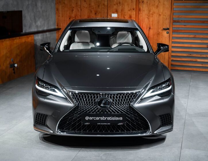 Lexus LS 500 7