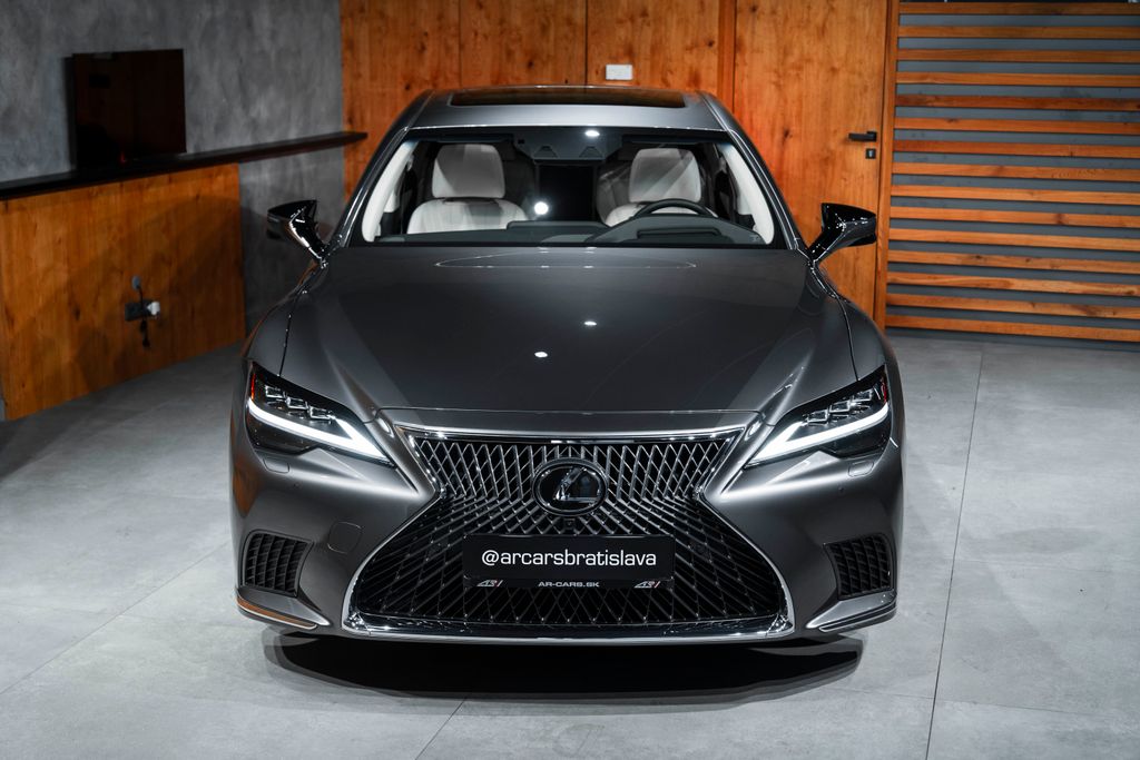 Lexus LS 500