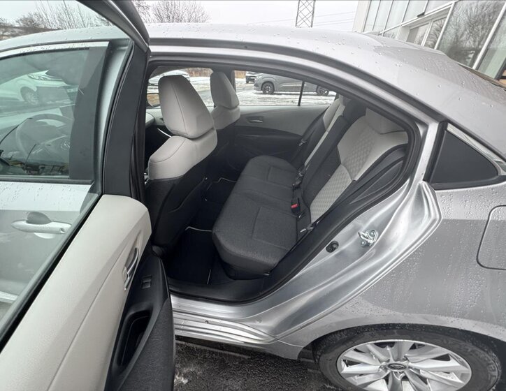 Toyota Corolla Sedan / Limuzína 1,8 l 72 kw