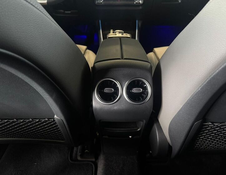 Mercedes-Benz EQA 17