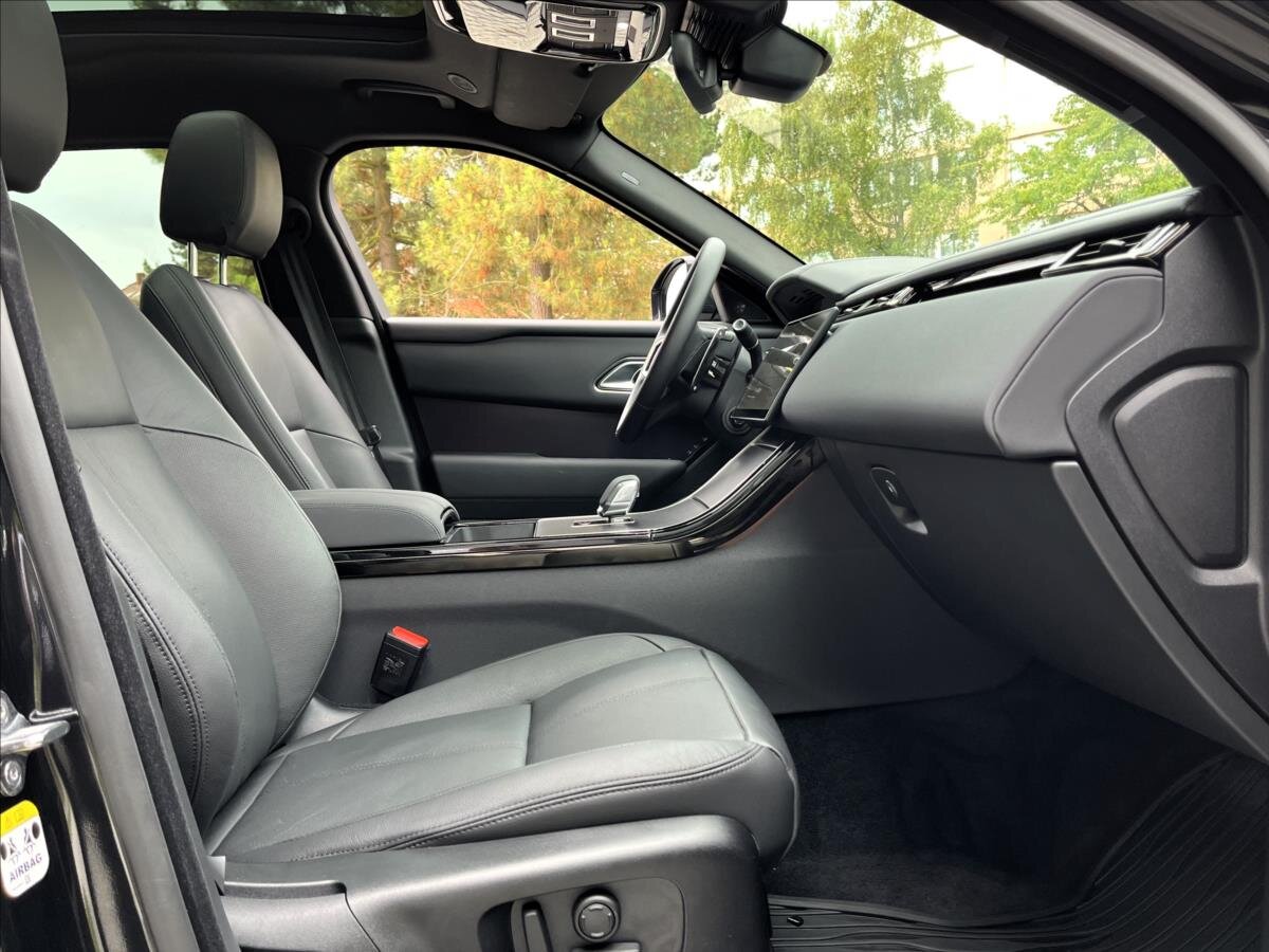 Land Rover Range Rover Velar SUV / Terénní 2,0 l 150 kw