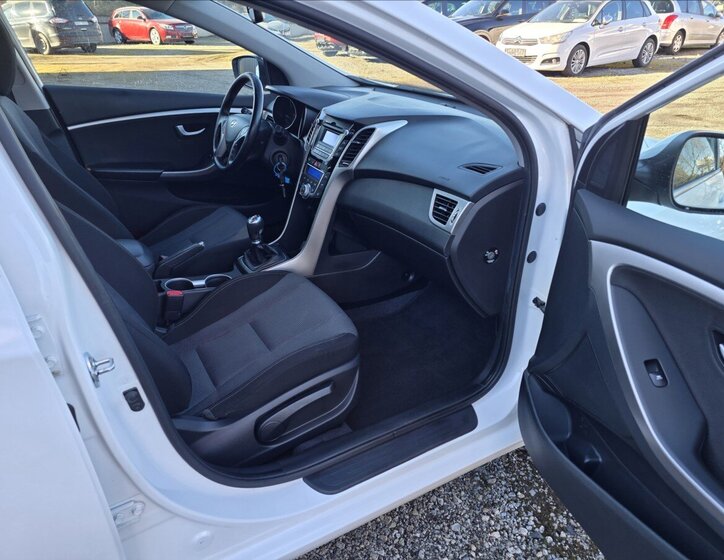 Hyundai i30 Hatchback 1,4 l 66 kw