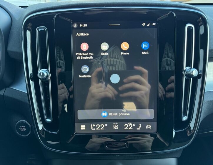 Volvo XC40 SUV / Terénní 2,0 l 120 kw