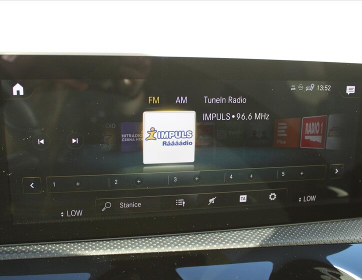 Mercedes-Benz CLA Sedan 2,0 l 140 kw