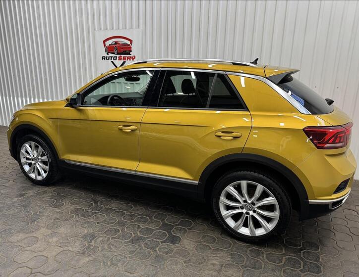 Volkswagen T-Roc 5