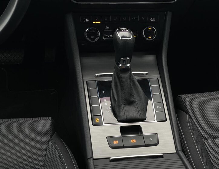 Škoda Superb Kombi 2,0 l 110 kw