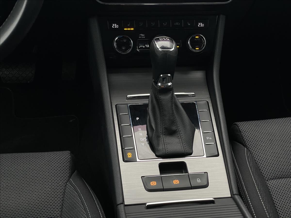 Škoda Superb Kombi 2,0 l 110 kw