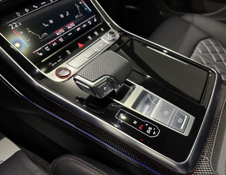 Audi SQ7 SUV / Terénní 4,0 l 373 kw