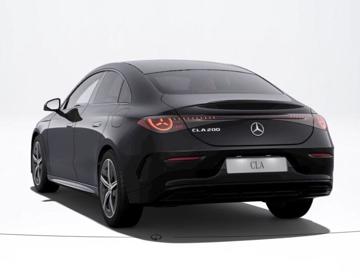 Mercedes-Benz CLA Sedan 1,5 l 142 kw