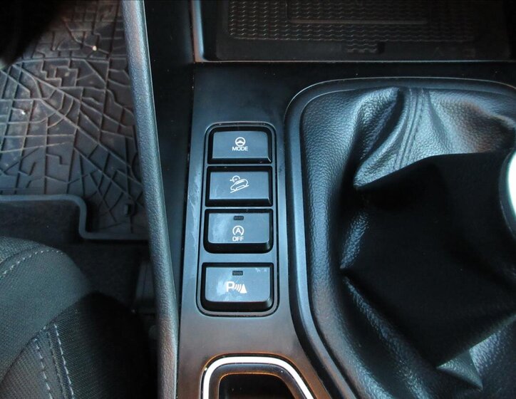 Hyundai Tucson SUV 1,6 l 100 kw