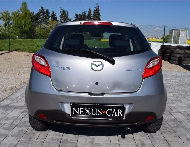 Mazda 2 6