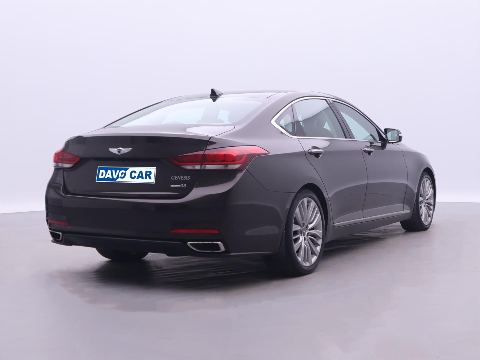 Hyundai Genesis Sedan / Limuzína 3,8 l 232 kw