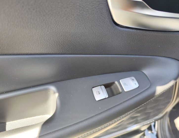 Hyundai Santa Fe SUV / Terénní 2,2 l 142 kw