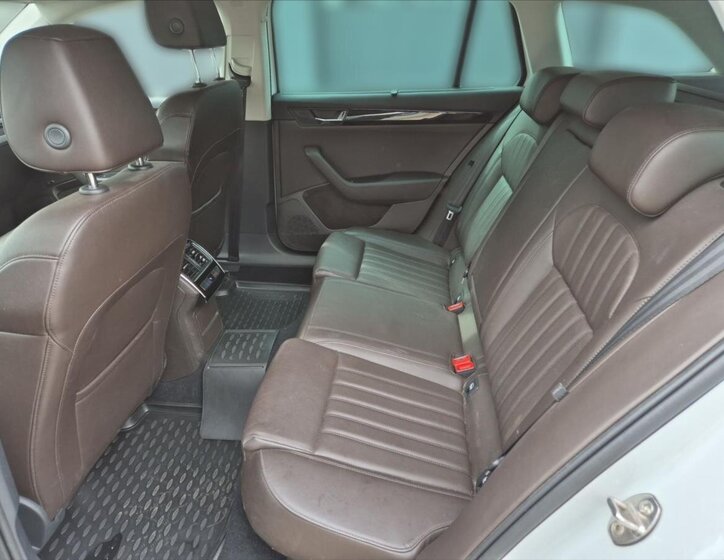 Škoda Superb Kombi 2,0 l 140 kw