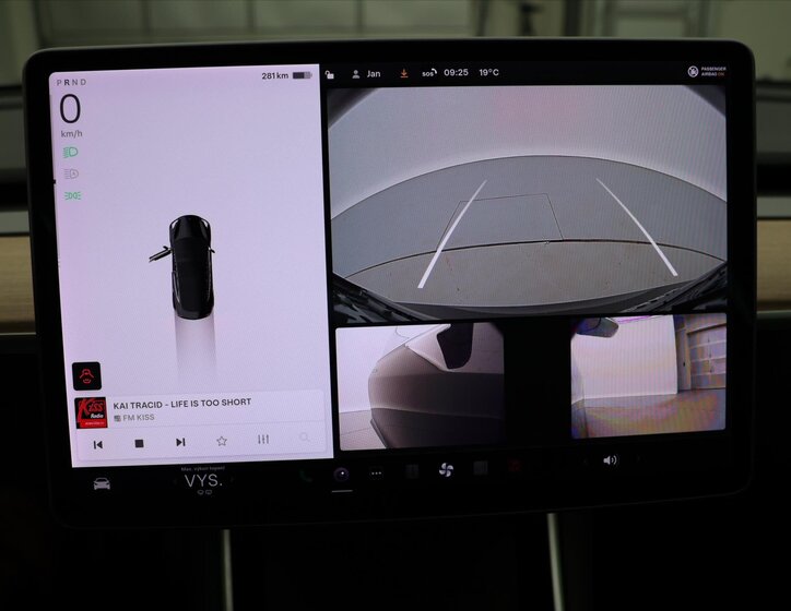 Tesla Model 3 Sedan / Limuzína 0,0 340 kw