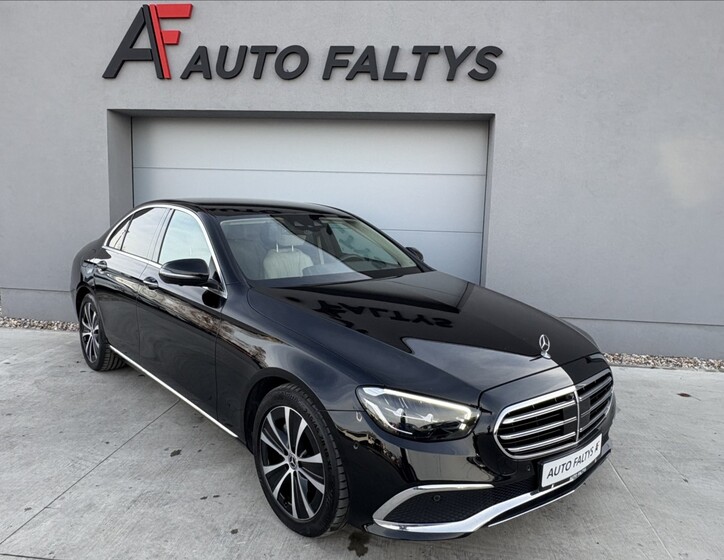 Mercedes-Benz Třídy E 1