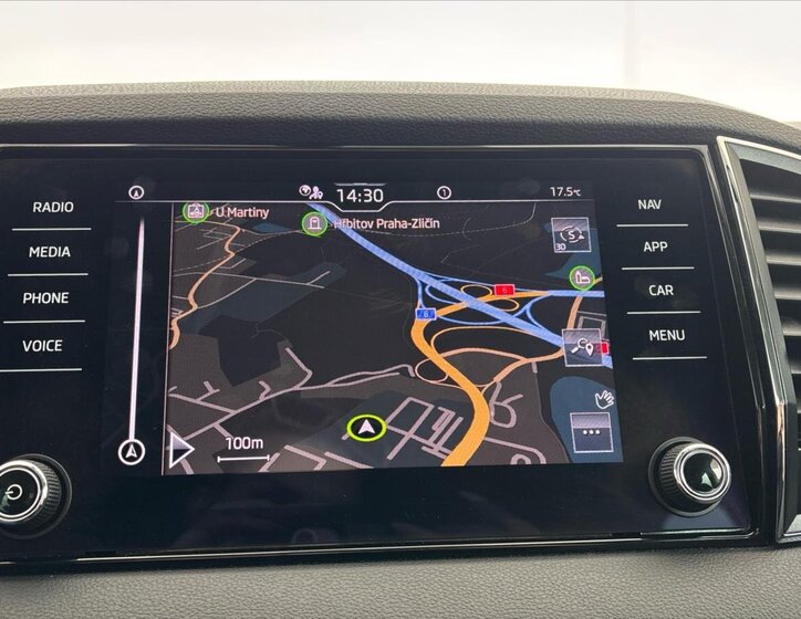 Škoda Karoq SUV / Terénní 1,5 l 110 kw