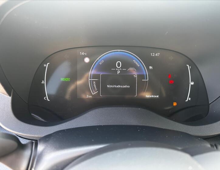 Toyota Yaris Cross 9