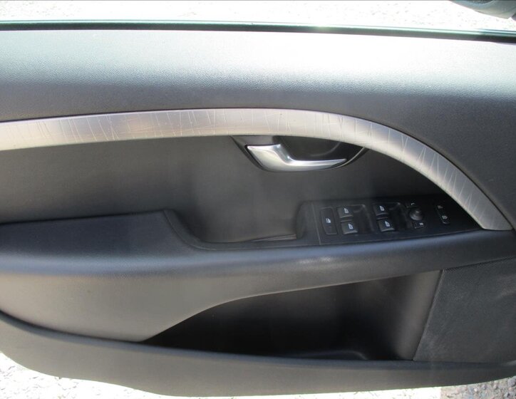 Volvo XC70 Kombi 2,4 l 120 kw