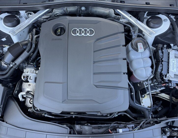 Audi A4 Kombi 2,0 l 150 kw