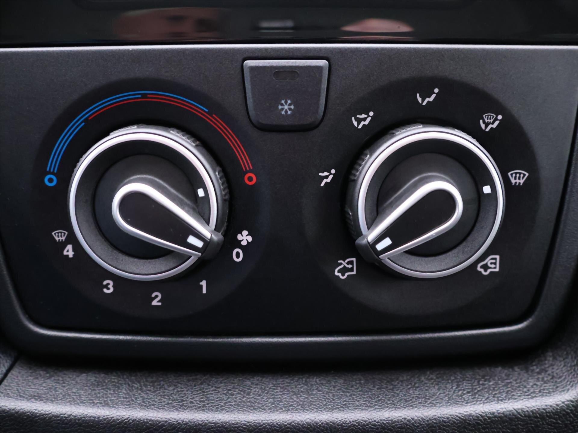 Peugeot Boxer Skříň 2,2 l 121 kw