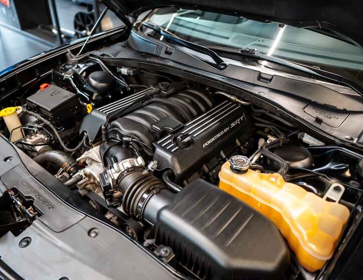 Dodge Charger Sedan / Limuzína 6,4 l 361 kw