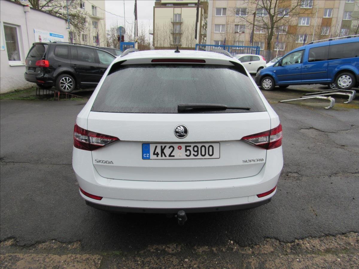 Škoda Superb