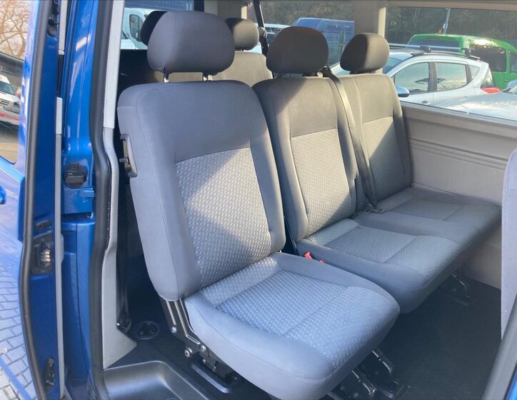 Volkswagen Caravelle 4