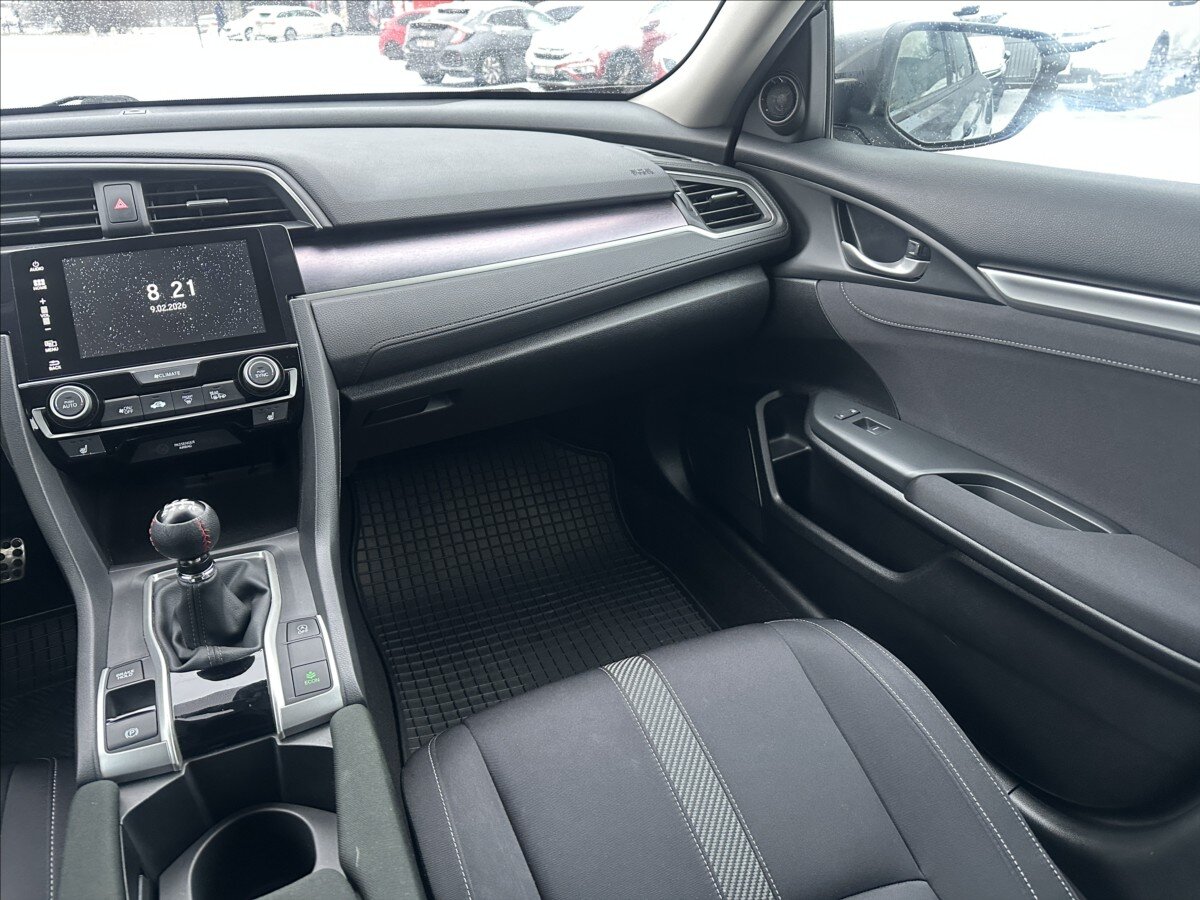 Honda Civic Sedan / Limuzína 1,5 l 134 kw