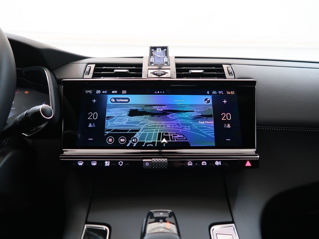 DS Automobiles DS7 Crossback