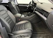 Volkswagen Touareg 25