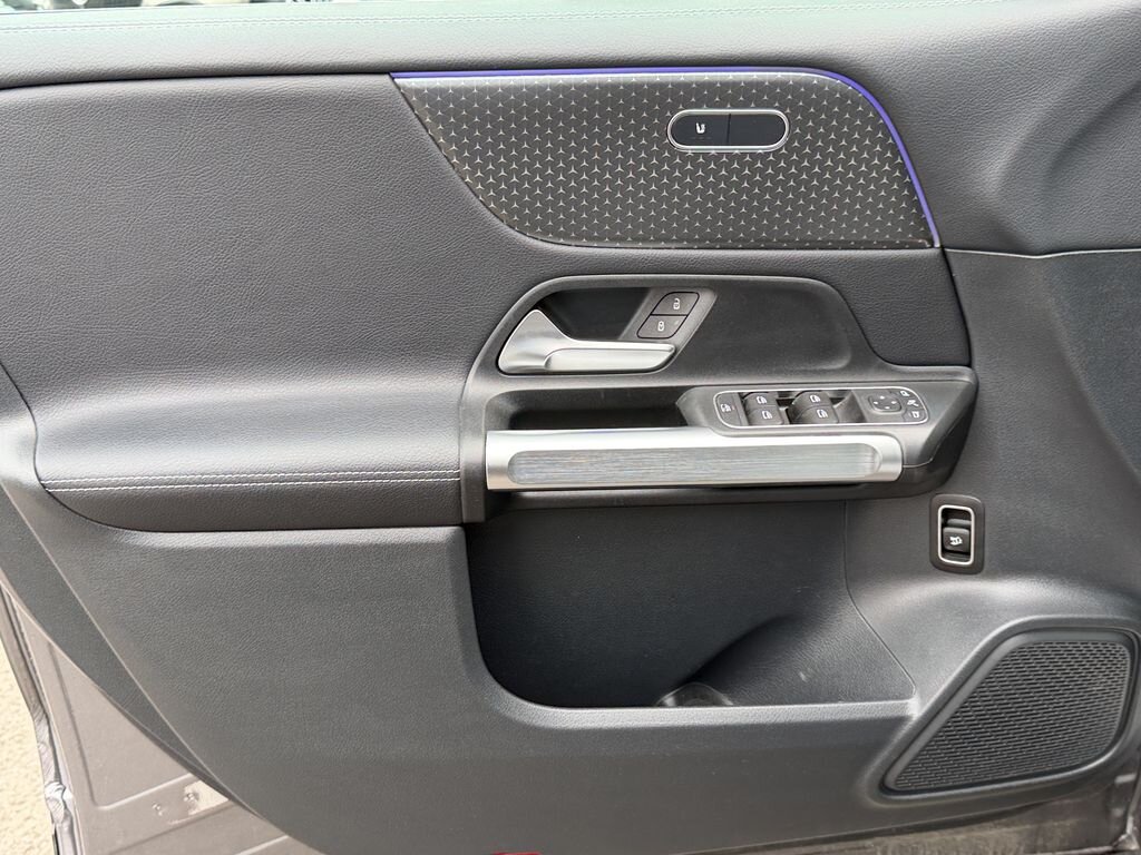 Mercedes-Benz GLB SUV / Terénní 2,0 l 110 kw