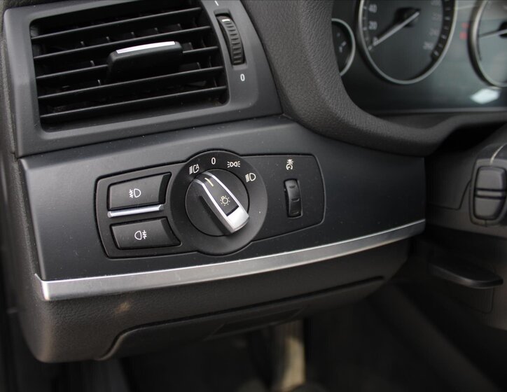 BMW X3 SUV 3,0 l 225 kw