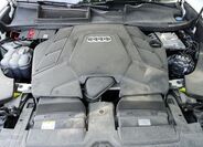 Audi Q8 28