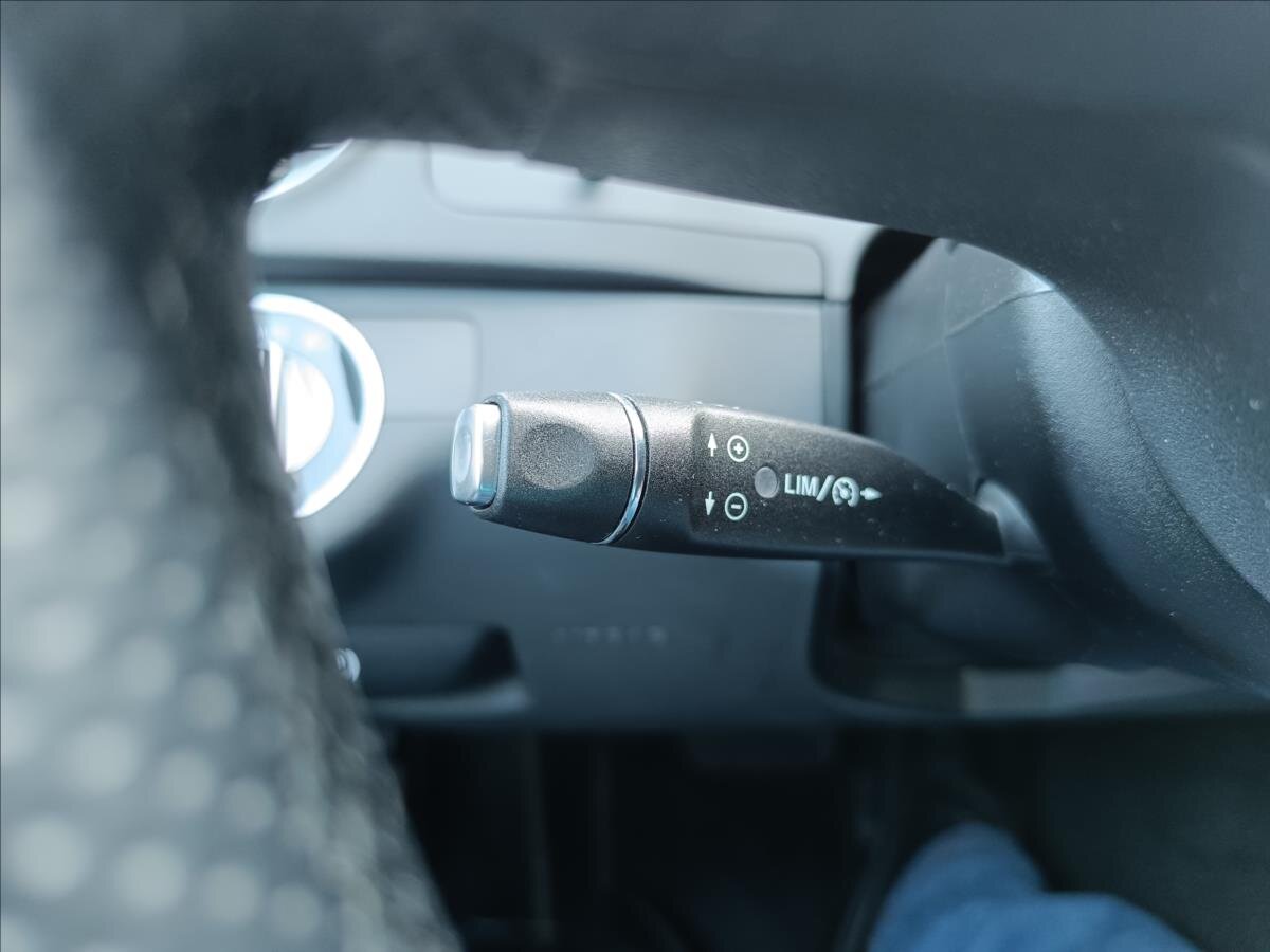 Mercedes-Benz Třídy C Kupé 2,1 l 150 kw